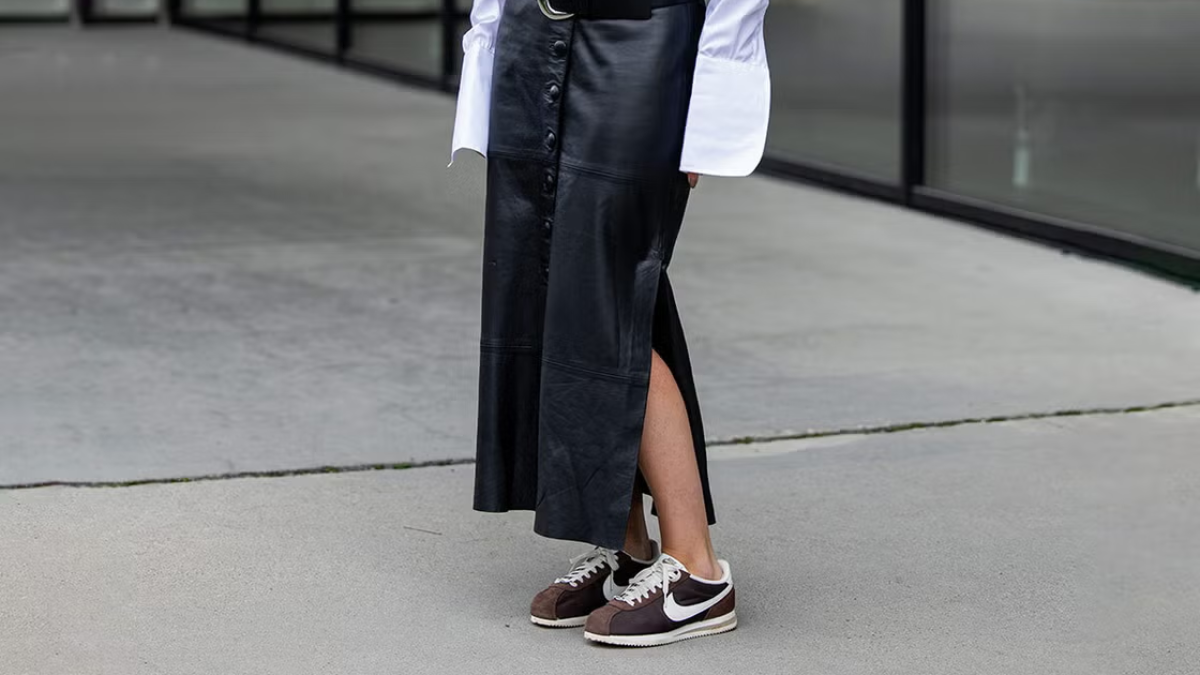 Top 13 doi giay sneaker mua he 2025 dang so huu nhat: tu co dien den hien dai