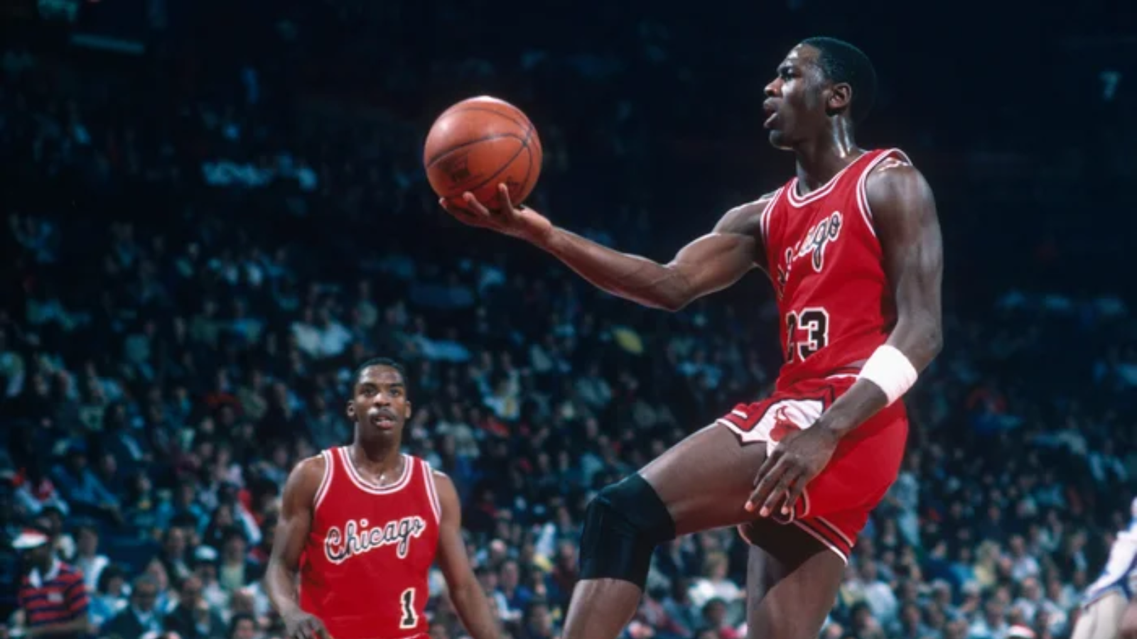 Hinh anh 5: Nhung deal giay the thao sinh loi nhat moi thoi dai (Phan 1)