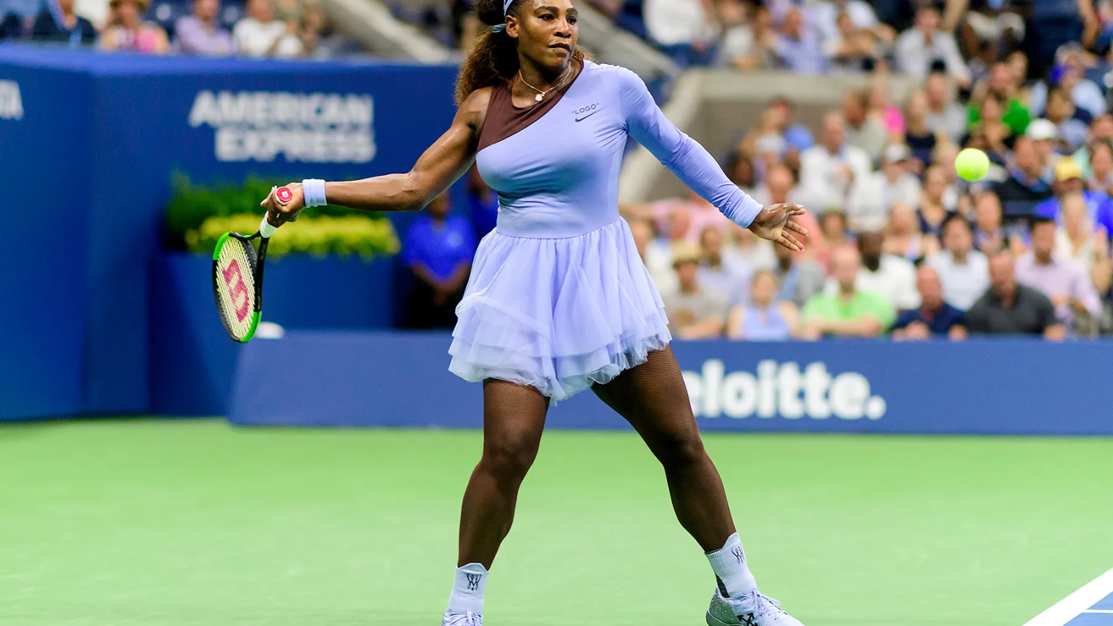Hinh anh 4: Serena Williams, Steph Curry, Tony Hawk, Roger Federer giay the thao