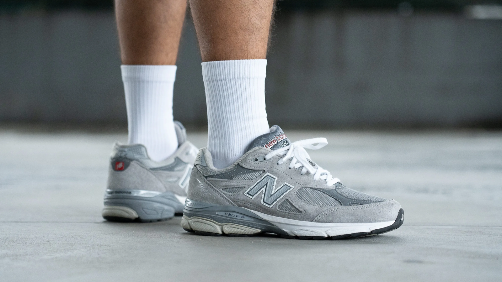 Hinh anh 2: Top 4 lua chon em ai cho moi tin do giay the thao 2025