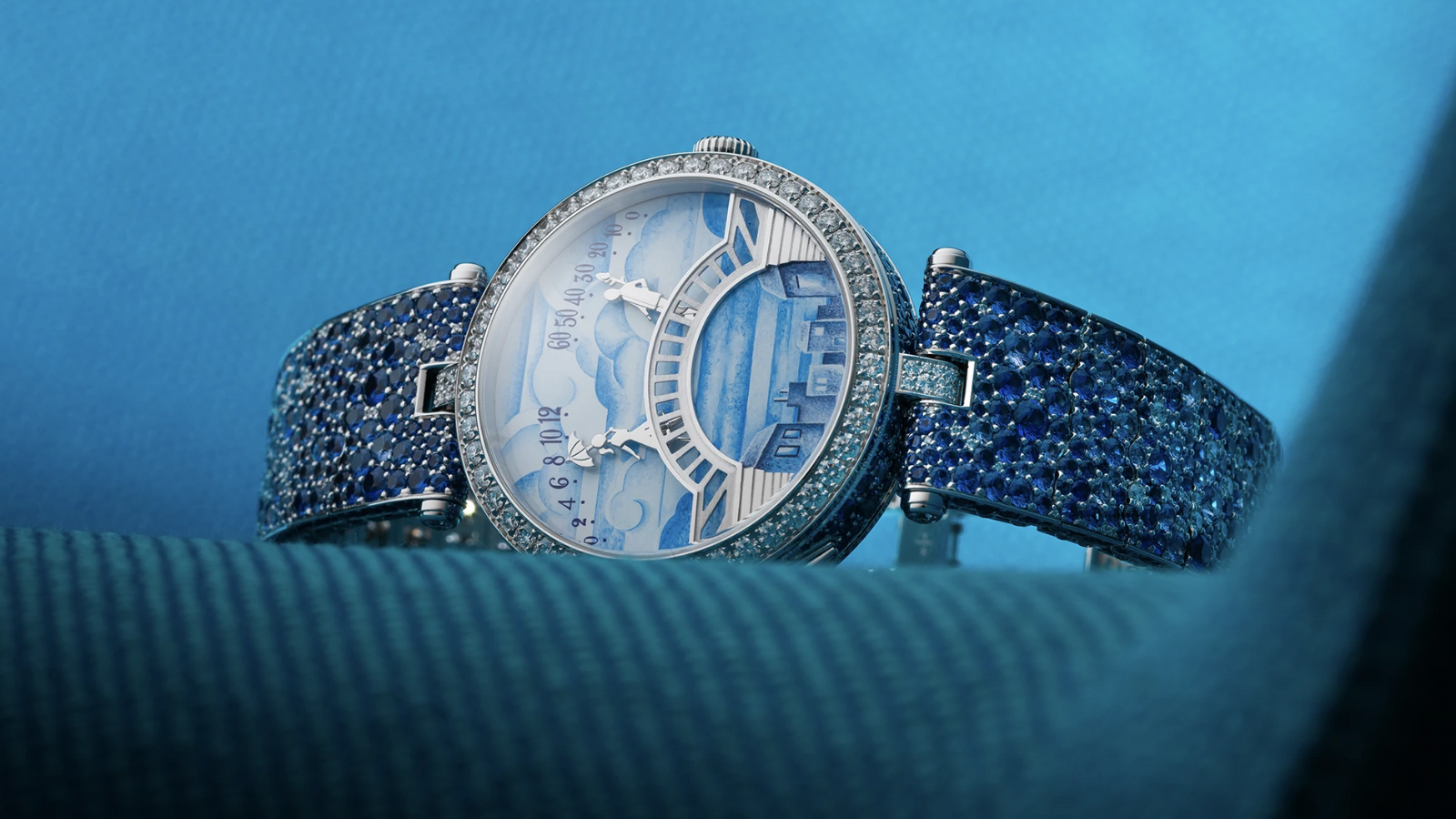 Hinh anh 3: Van Cleef & Arpels Ke Lai Mot Chuyen Tinh Vuot Thoi Gian Qua Tac Pham Moi Nhat