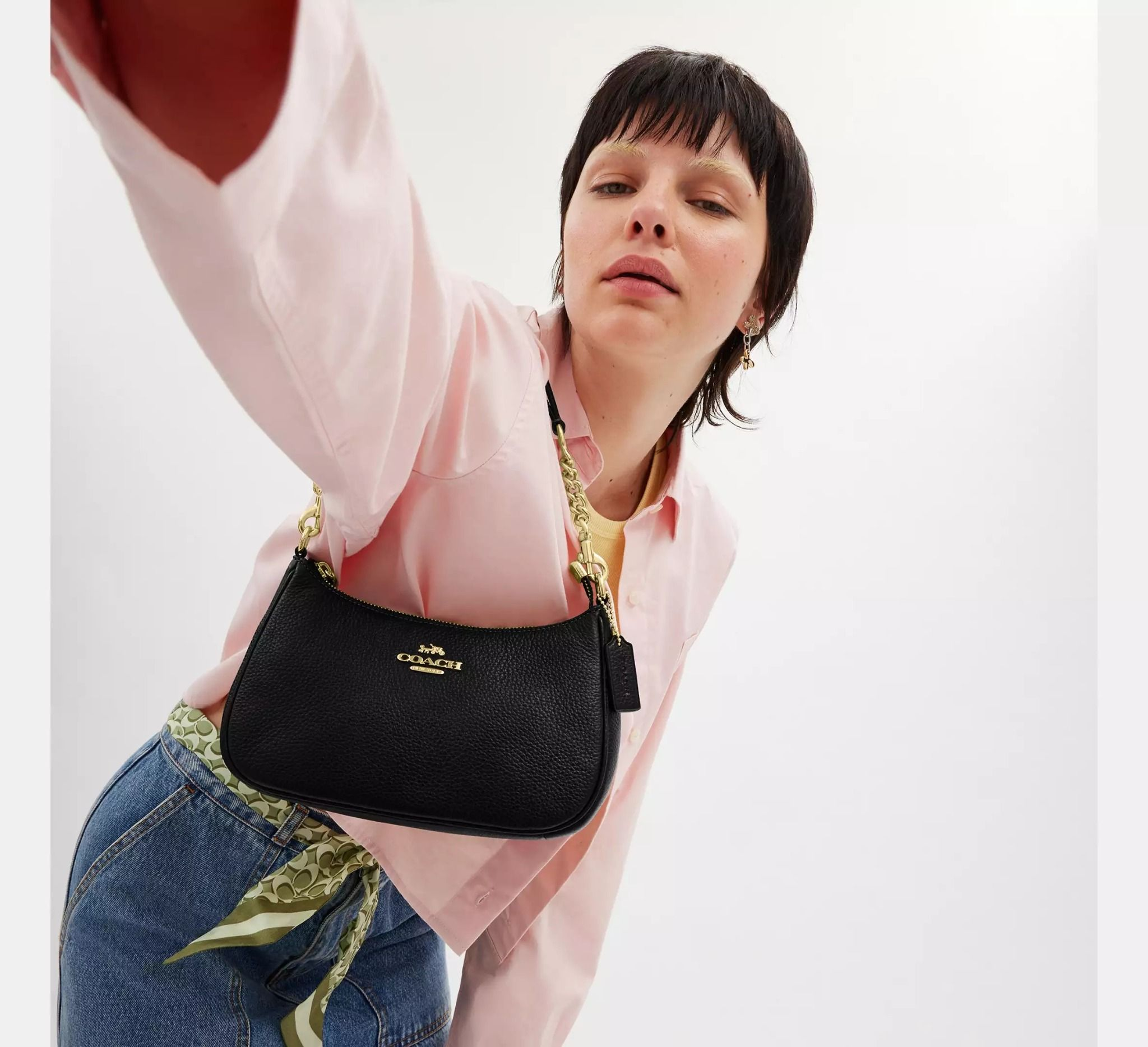 Alternative view of Túi Coach Teri Shoulder Bag 'Black' CV934-IMBLK