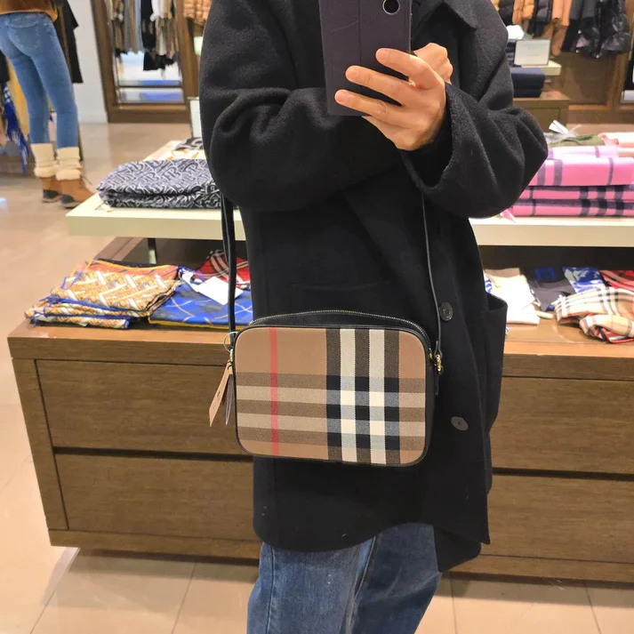 Alternative view of Túi Burberry LL LG Camera MX Bag 'Black' 80840271
