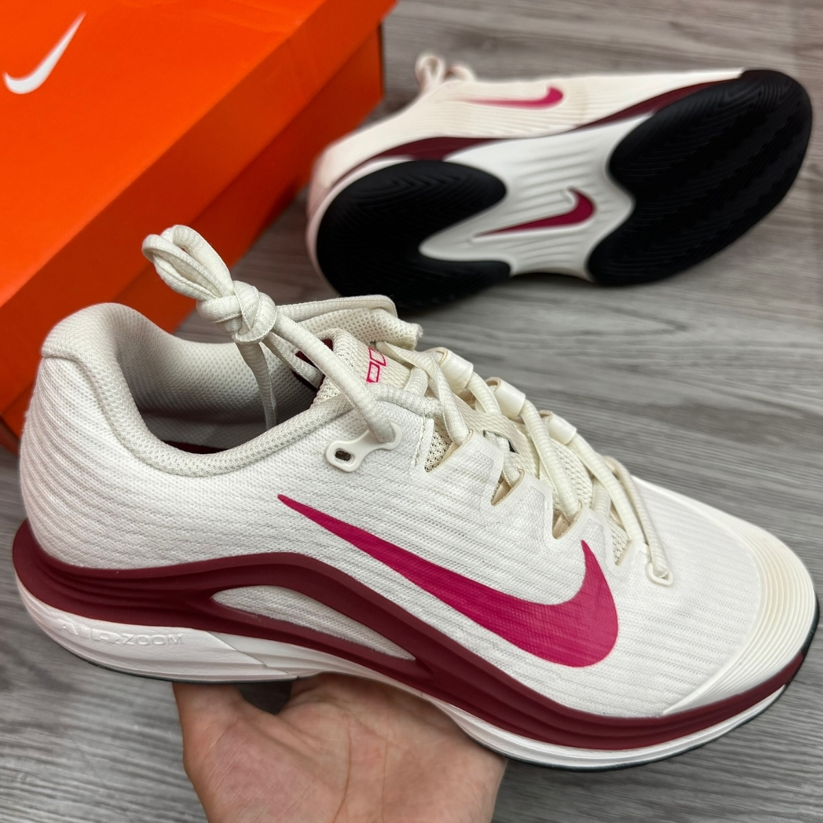 Alternative view of Giày Nike Court Air Zoom Vapor 12 HC 'Pale Ivory Sail' FV5554-104