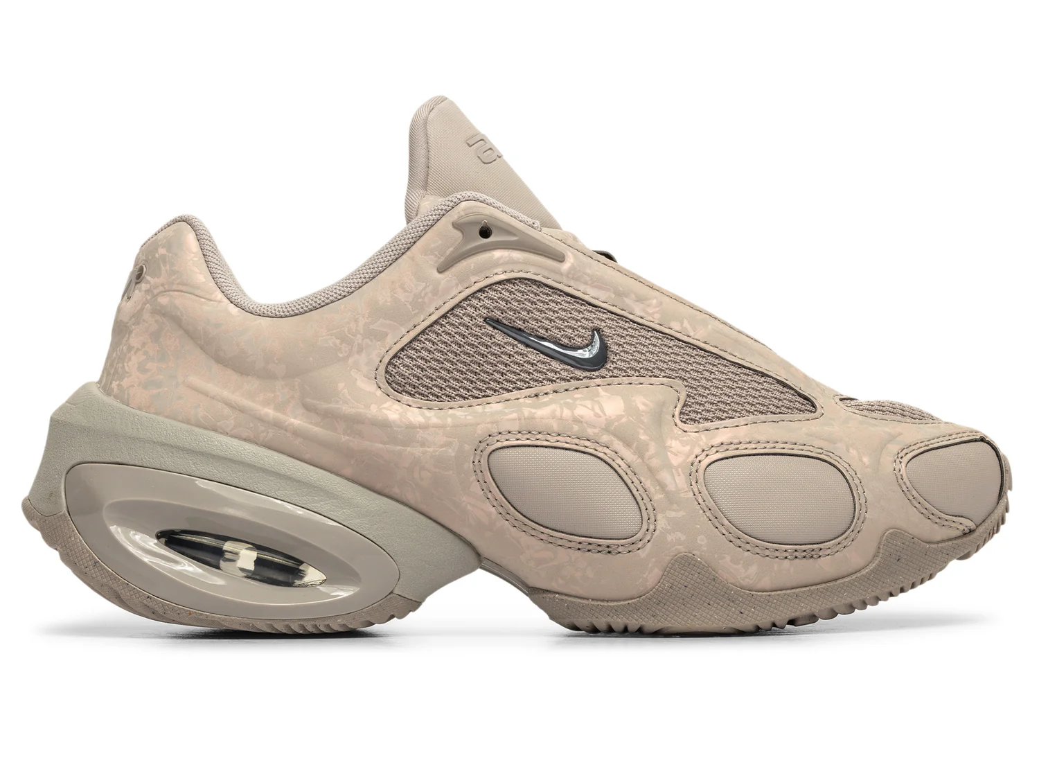 Nike gây chú ý với Air Max Muse – Mở màn cho SNKRS toàn cầu