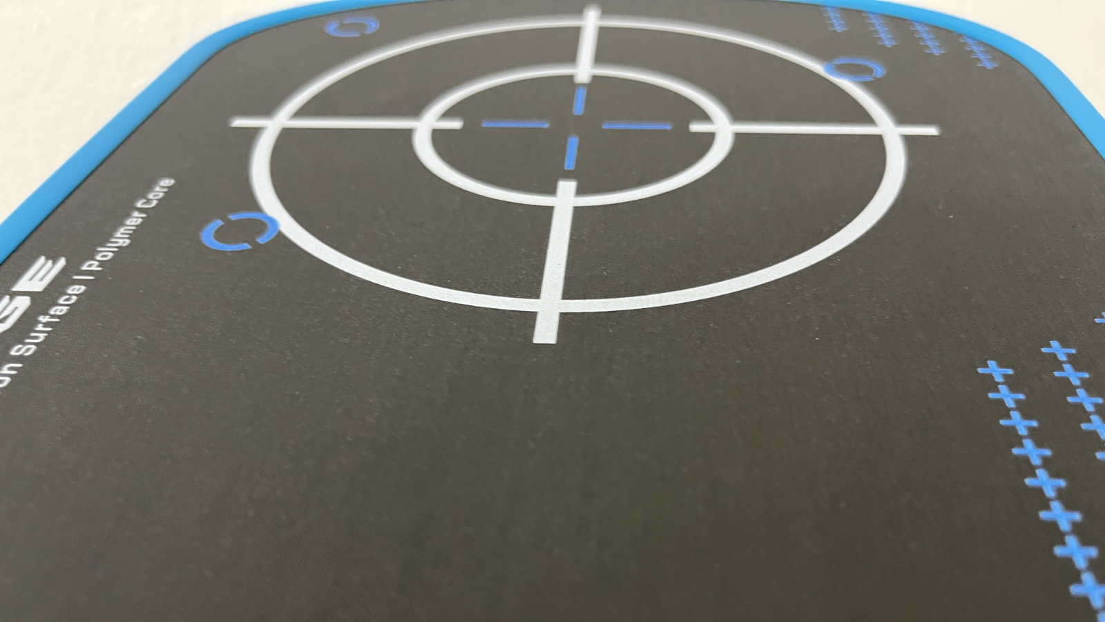 Đánh giá vợt pickleball Engage Pursuit V2.0: 3 điều bạn cần biết Hinh anh 4: Danh gia vot pickleball Engage Pursuit V2.0: 3 dieu ban can biet