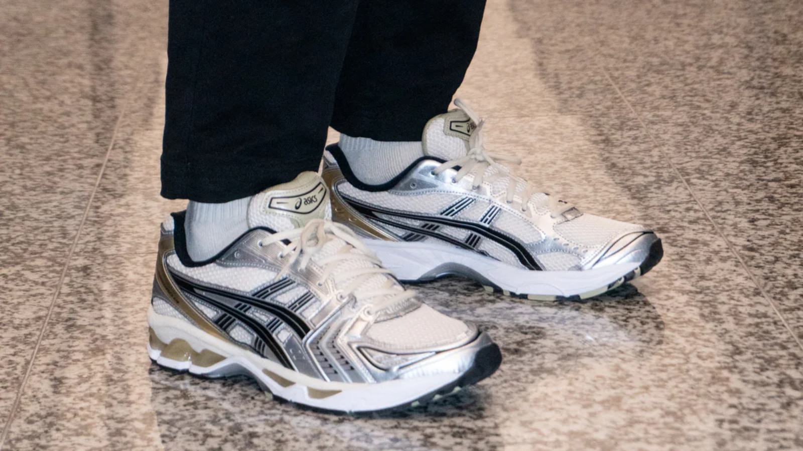 Hinh anh 5: Bo lo JJJJound x ASICS? Duoi day la 3 lua chon thay the tuyet voi