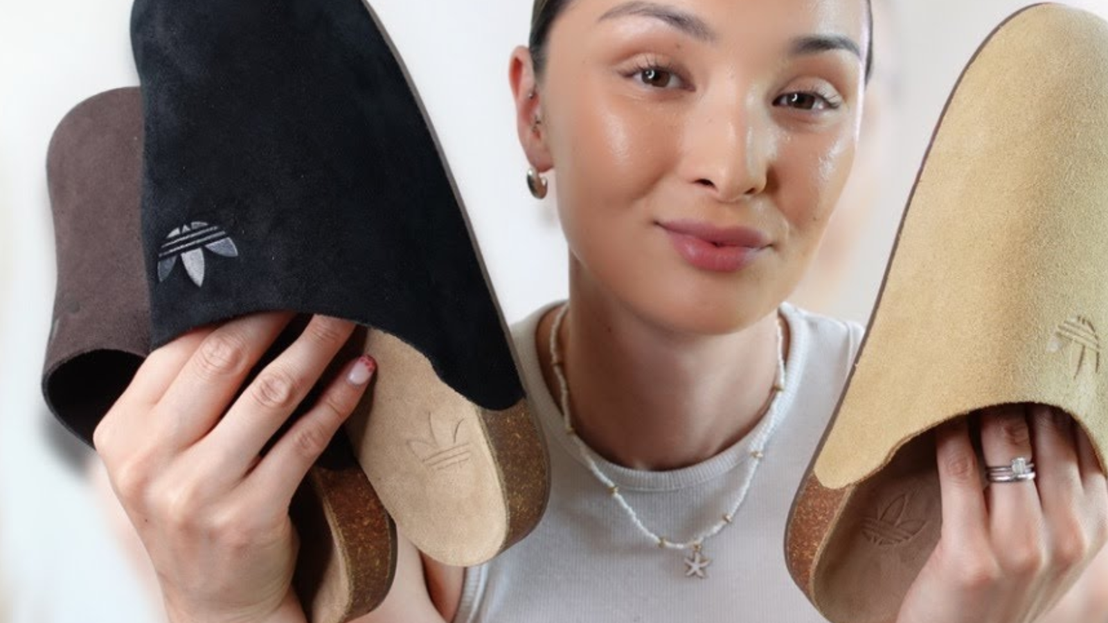 adidas vừa ra mắt đôi mule thoải mái nhất mùa hè này Hinh anh 2: adidas vua ra mat doi mule thoai mai nhat mua he nay