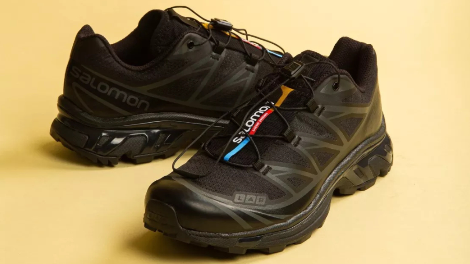 Hinh anh 1: Top 5 doi giay the thao "song sot ngay tan the"