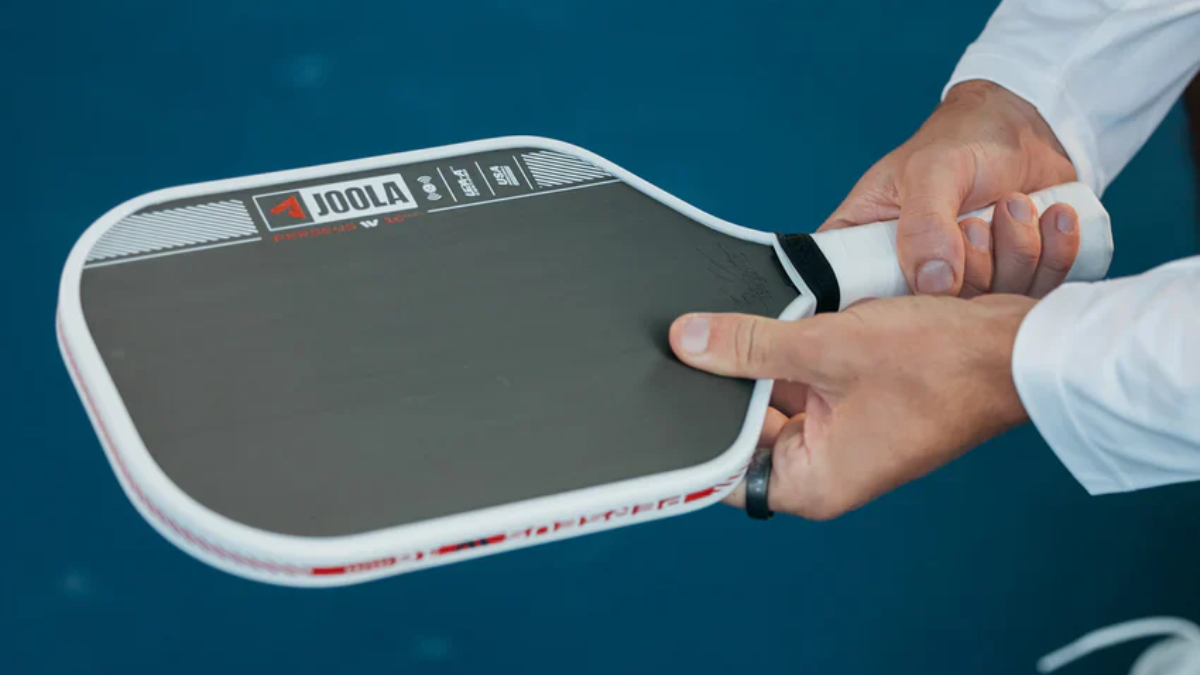 Hinh anh vot pickleball Joola Pro 4 Perseus voi thiet ke hien dai