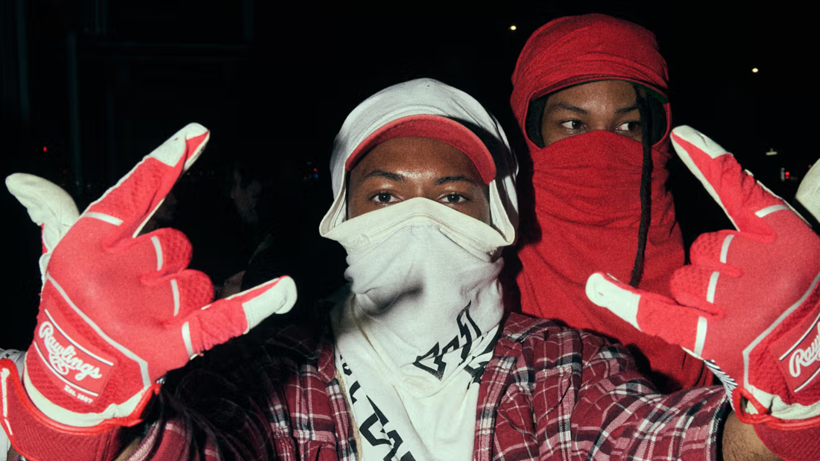 Hinh anh 1: Hinh anh show dien Paris Fashion Week Men SS26 voi bo suu tap sneaker noi bat