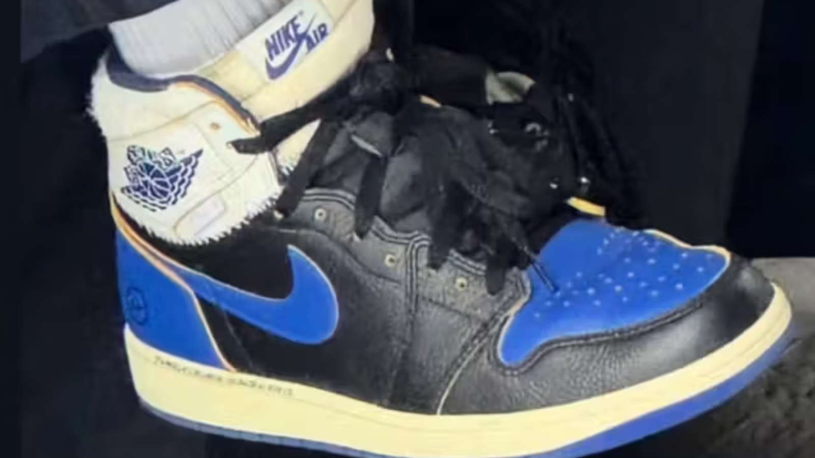 Hinh anh 3: Hiroshi Fujiwara mang Union x Fragment x Air Jordan 1 Sport Royal