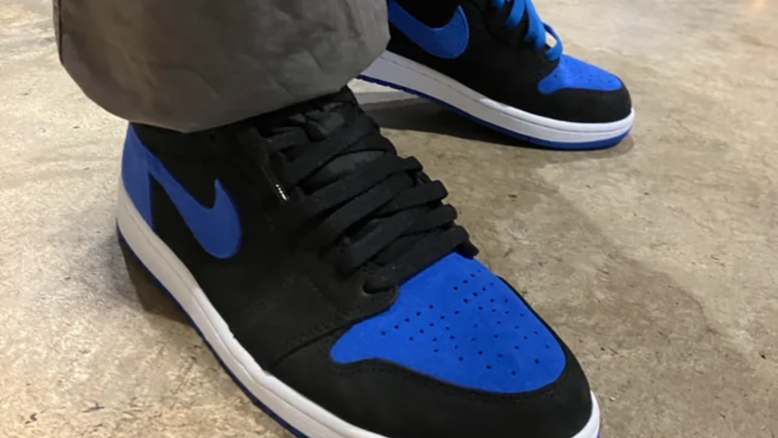 Hinh anh 4: Hiroshi Fujiwara mang Union x Fragment x Air Jordan 1 Sport Royal