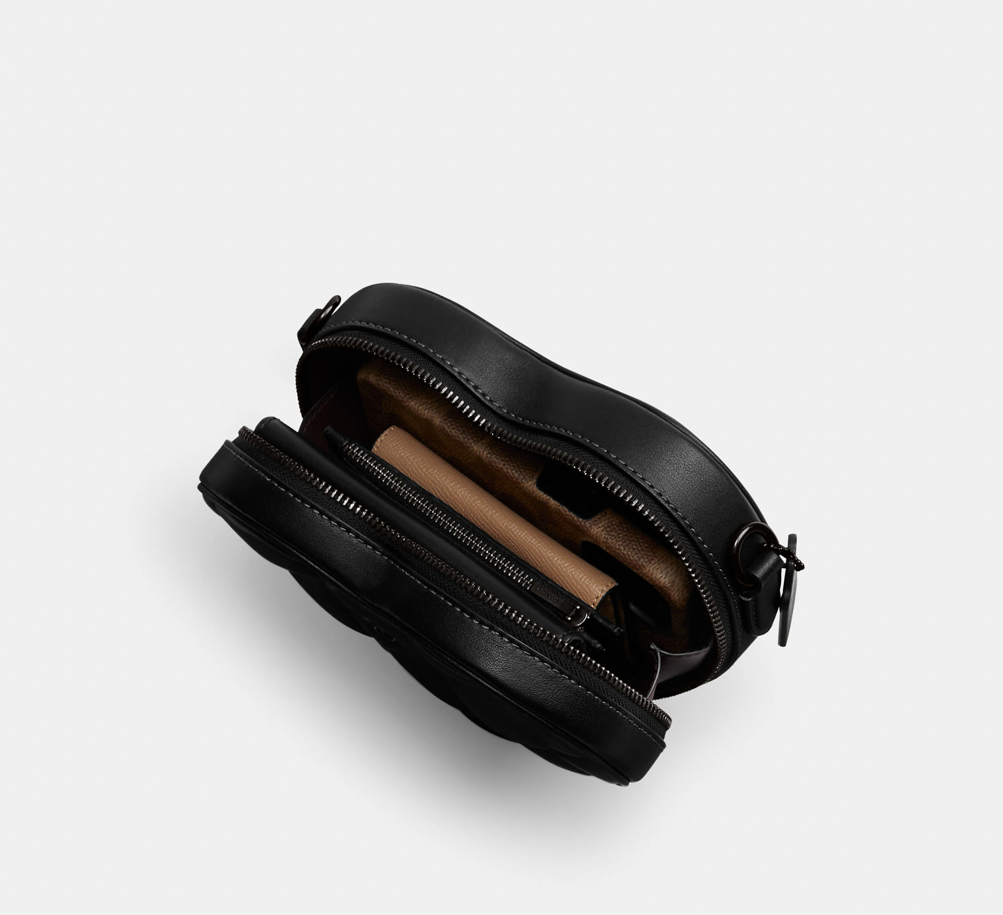 Alternative view of Túi Coach Heart Crossbody Quilting 'Black' CE725-V5BLK