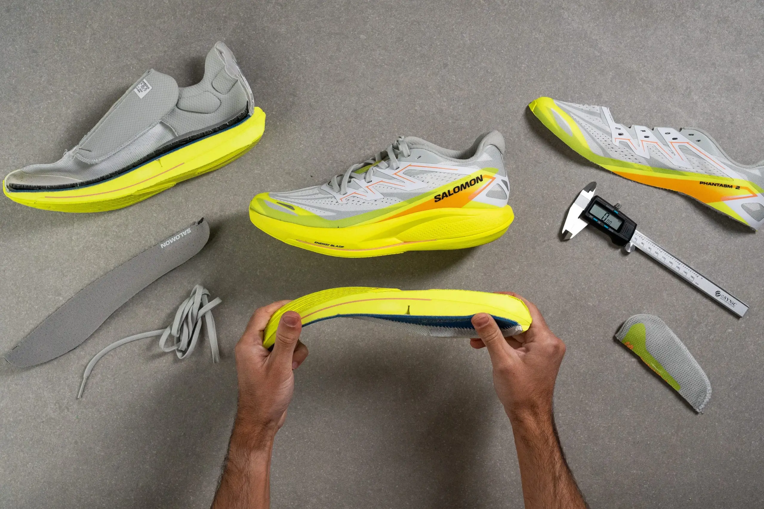 Salomon Phantasm 2: Sự "vượt trội" của giày chạy đường mòn?