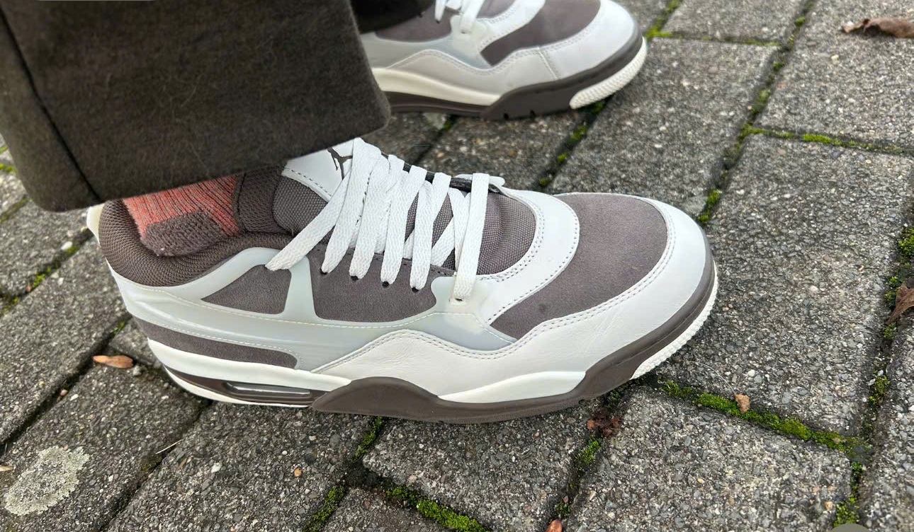 Alternative view of Giày Nike Air Jordan 4 RM 'Dark Mocha' IB7693-001
