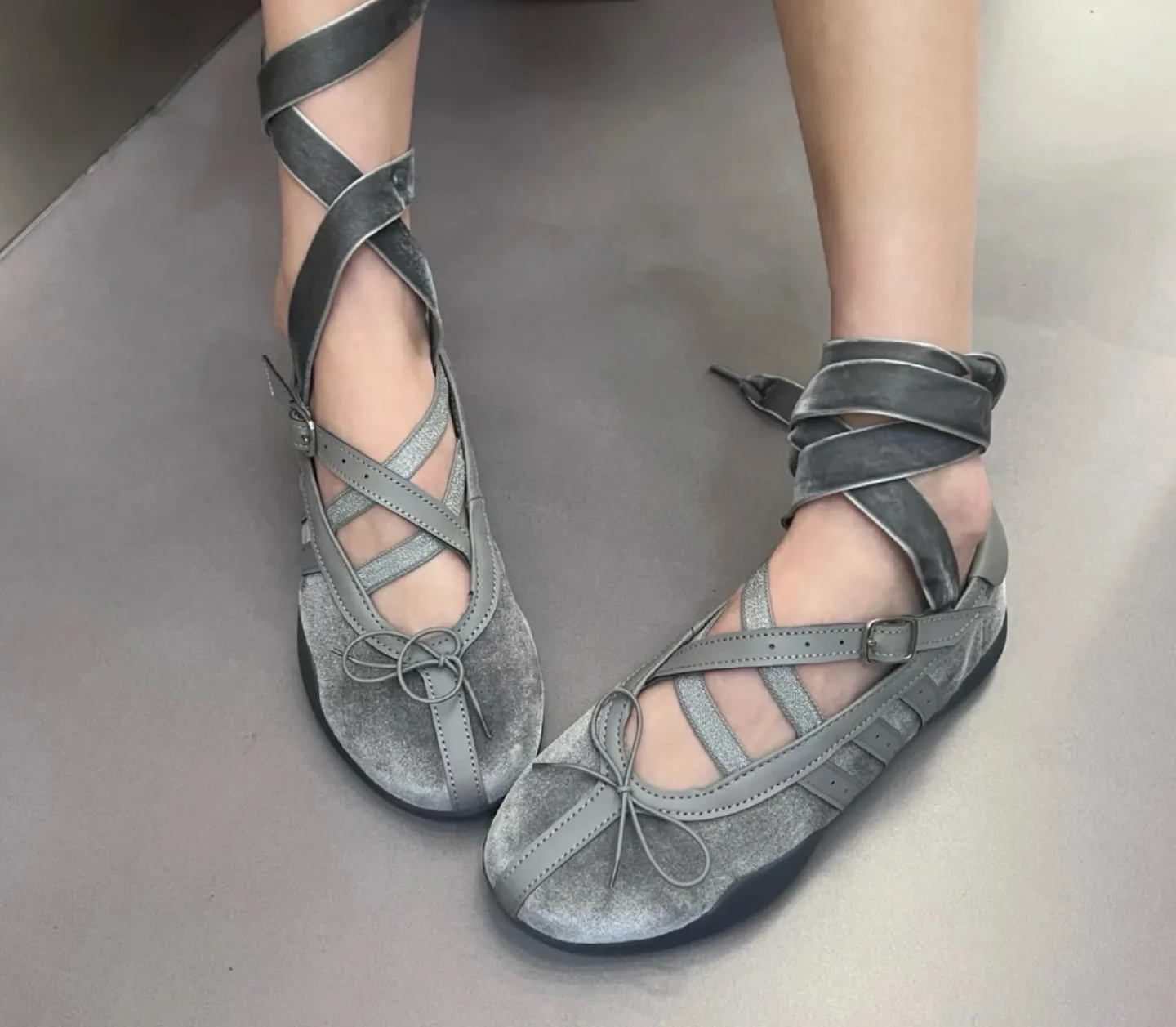 Alternative view of Giày Adidas Taekwondo Mei Ballet 'Grey' JR4487