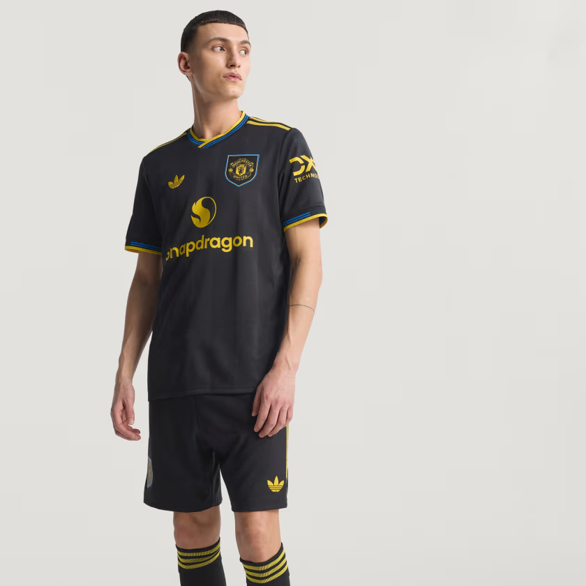 Áo Adidas Manchester United 2025/26 'Black' JI7419 - Ảnh 2