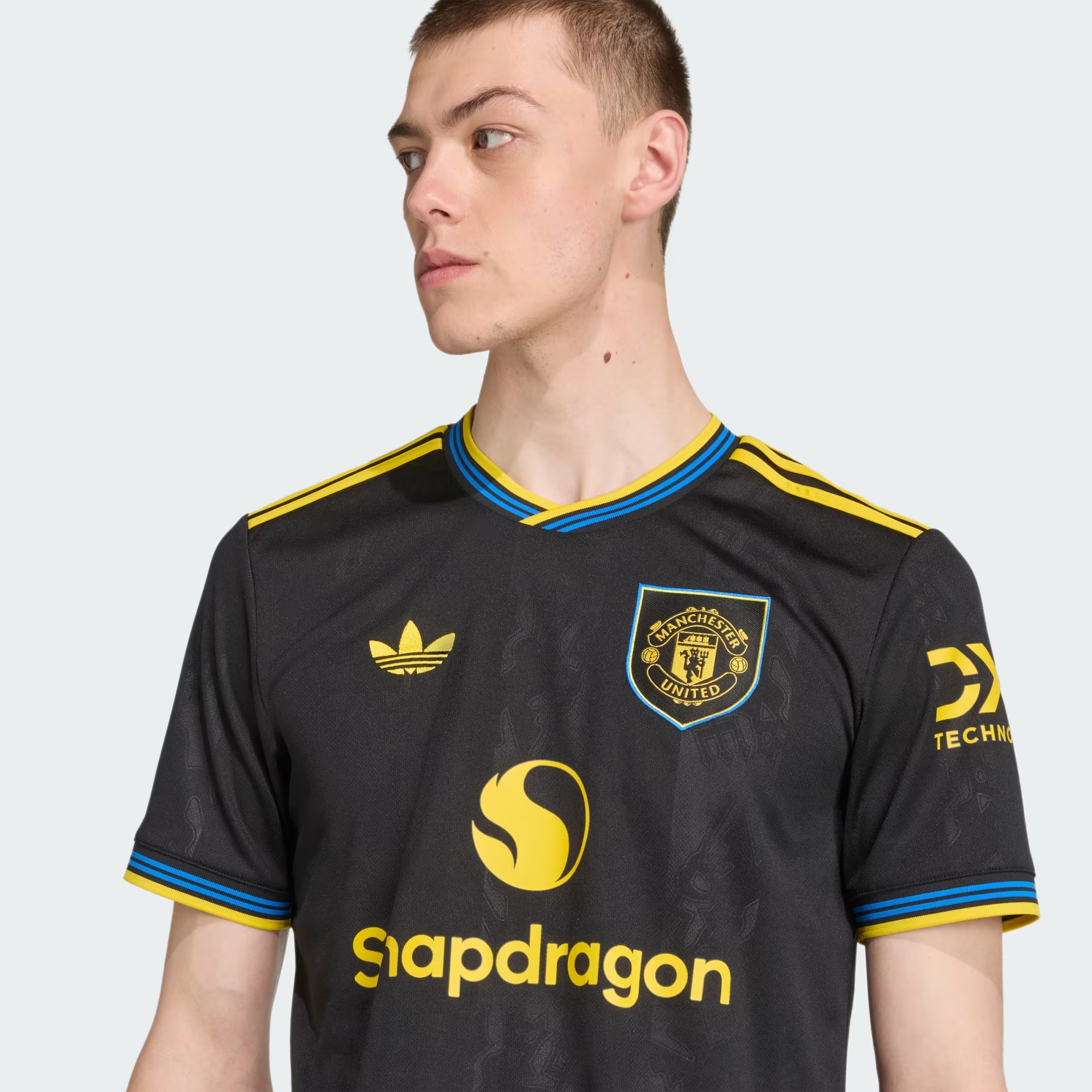 Áo Adidas Manchester United 2025/26 'Black' KD4225 - Ảnh 6