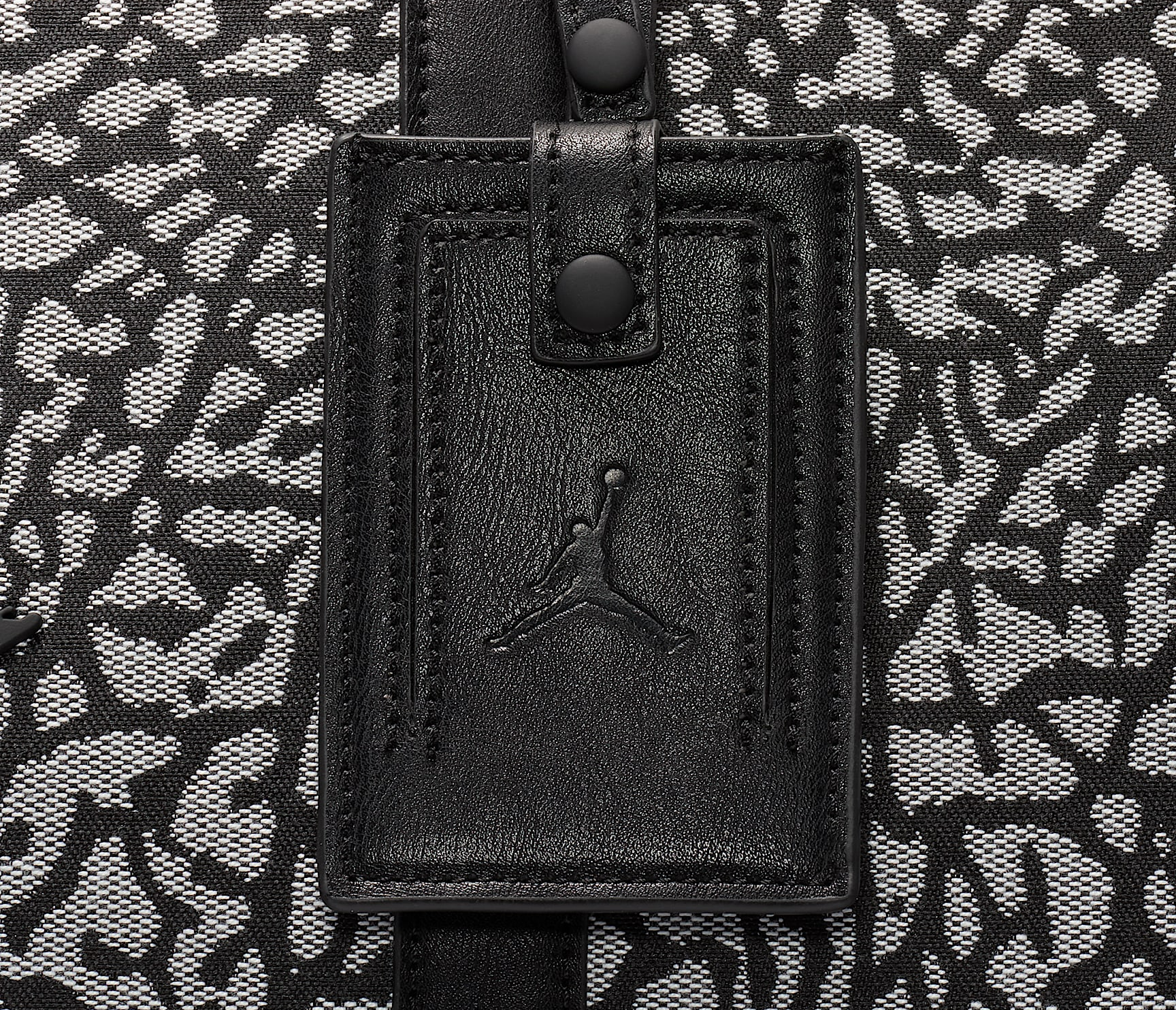 Alternative view of Túi Nike Jordan Icon Duffle Bag 'Black' HV2848-010