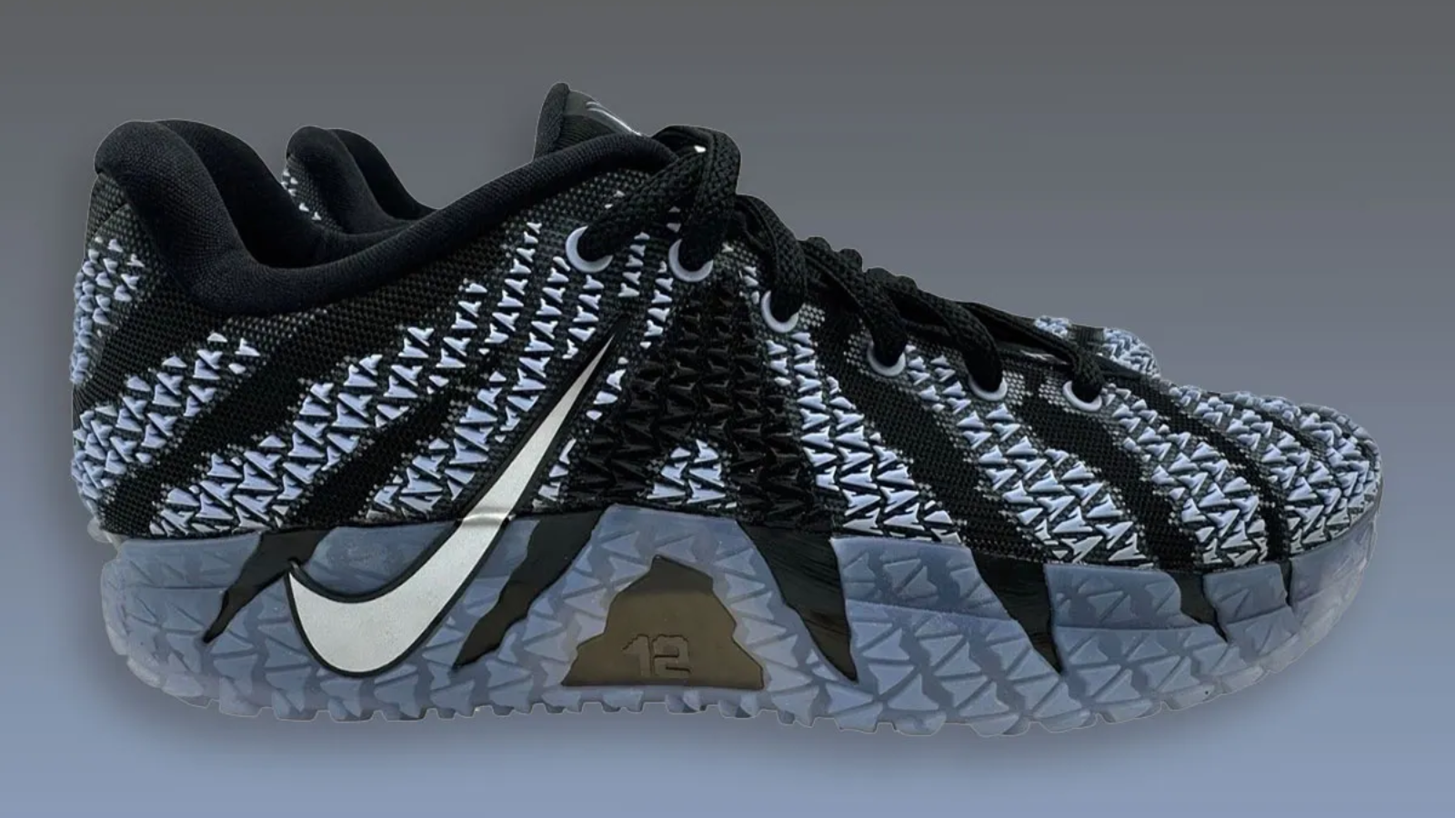 Hinh anh 6: Doi giay Nike Ja 3 voi thiet ke noi bat va dem ZoomX