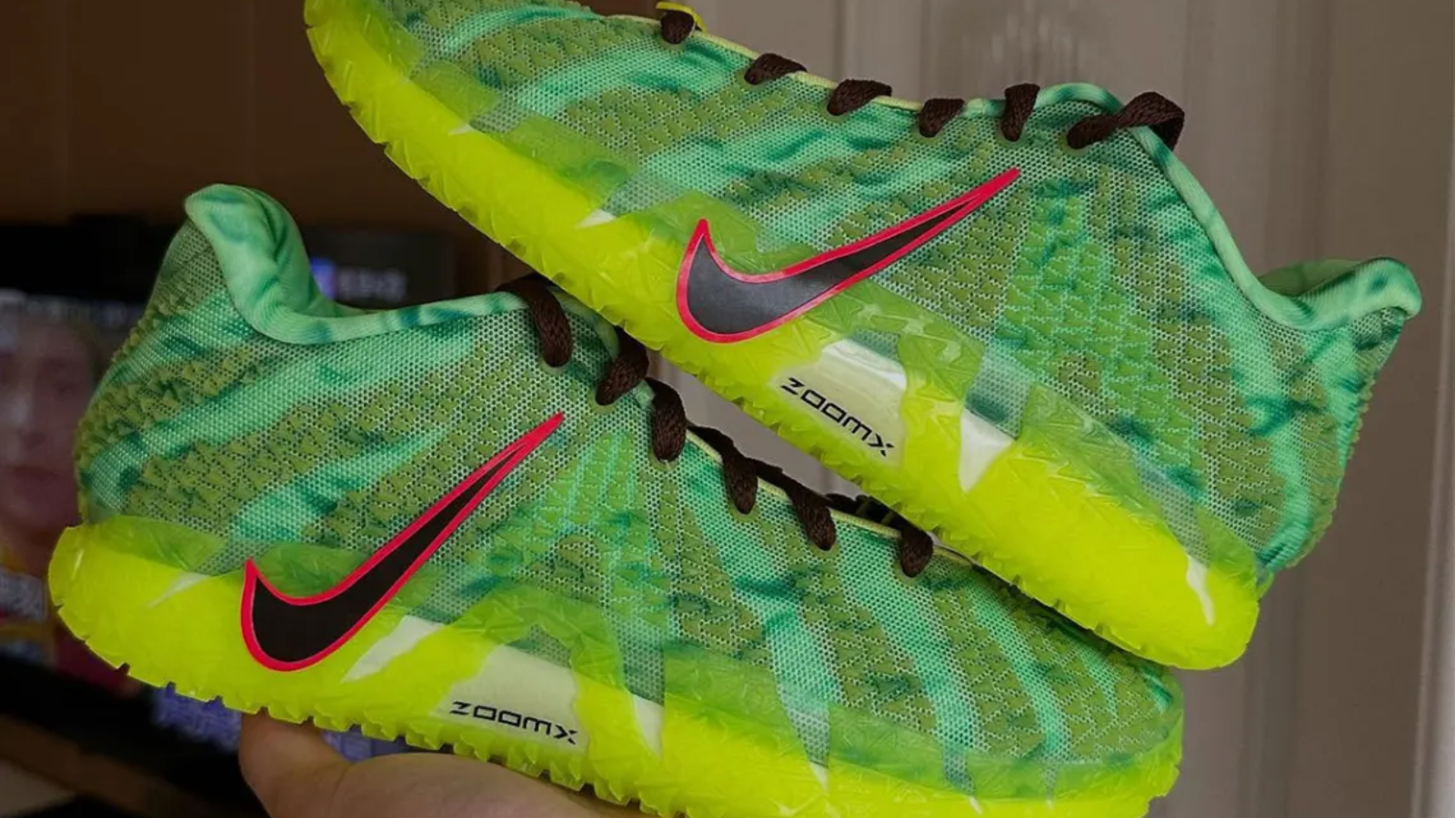 Hinh anh 7: Doi giay Nike Ja 3 voi thiet ke noi bat va dem ZoomX