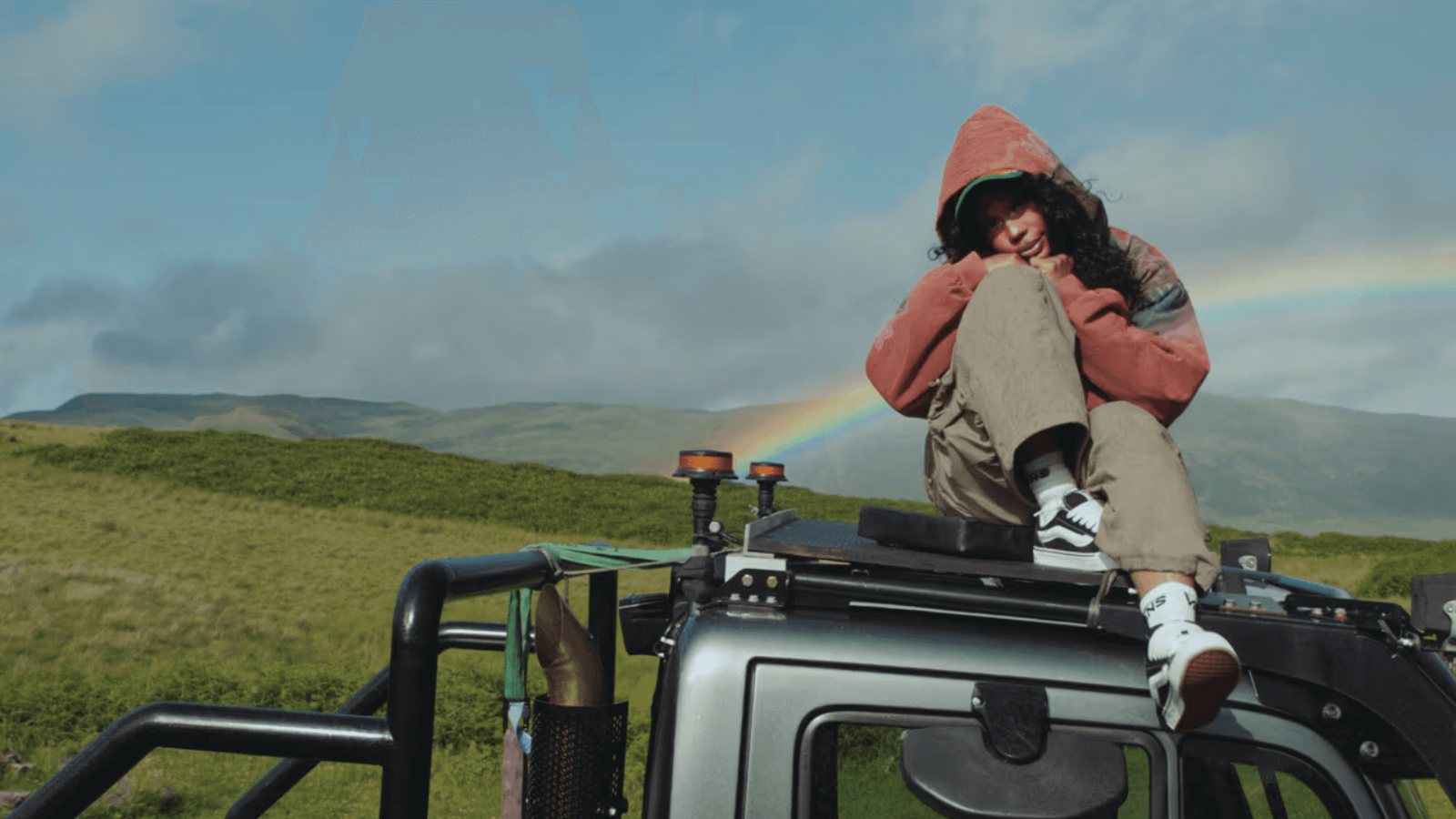 Hinh anh 2: SZA dien giay Vans Knu Skool trong chien dich VansZA