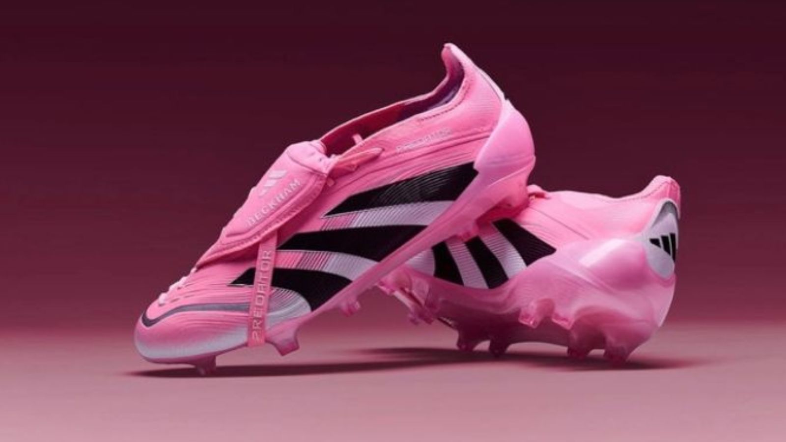 Hinh anh 4: David Beckham mang giay adidas Predator 25 Miami Pink