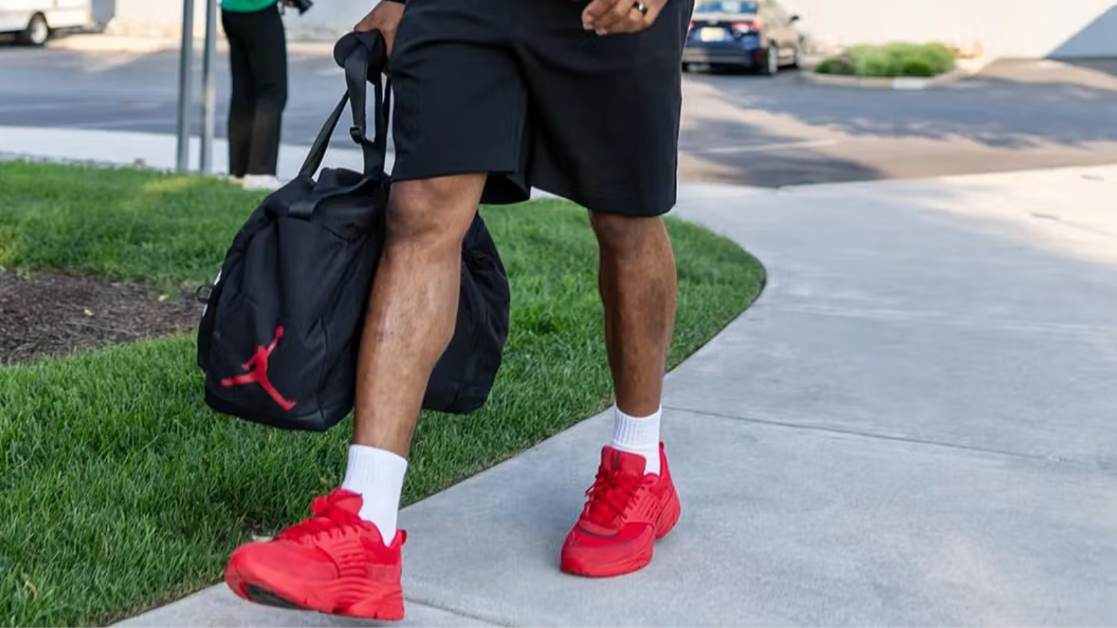 Hinh anh 2: Hinh anh doi giay Jordan Trunner voi thiet ke slip-on va mau sac doc dao