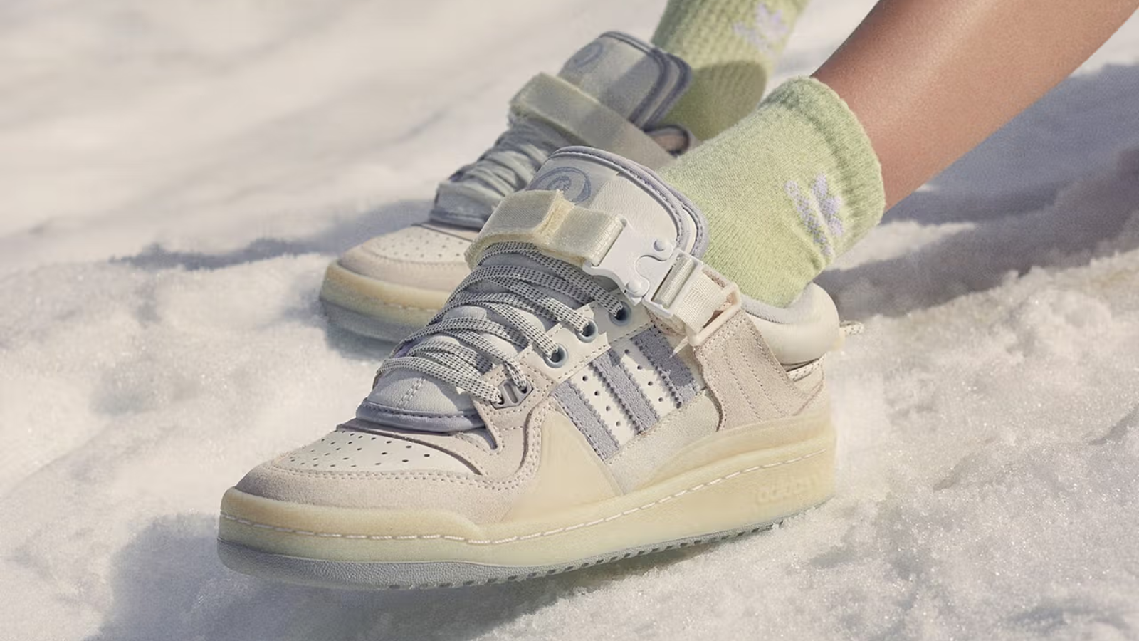 Hinh anh 8: Bo suu tap collab sneaker cua Bad Bunny voi Crocs va adidas