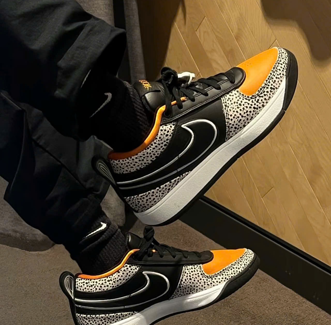 Alternative view of Giày Nike Book 1 'Air Safari' IO9703-001