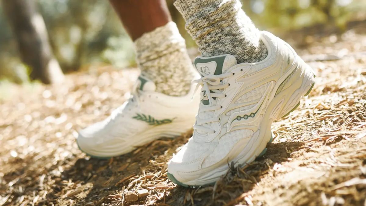 Giay END. va Saucony voi thiet ke tong mau olive