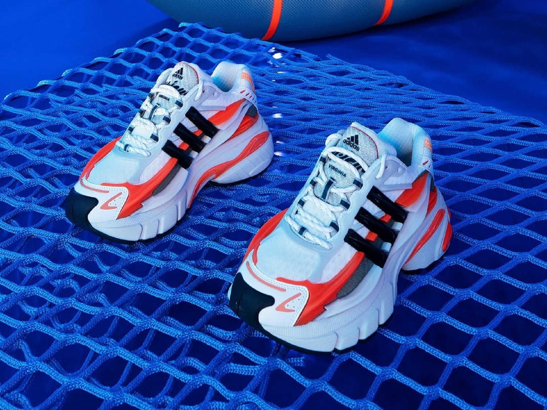 Adidas và Pharrell sắp tung thêm nhiều phiên bản Virginia Adistar Jellyfish