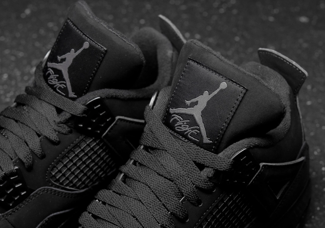 Air Jordan 4 “Black Cat” trở lại cùng Nike Air vào tháng 11 năm 2025