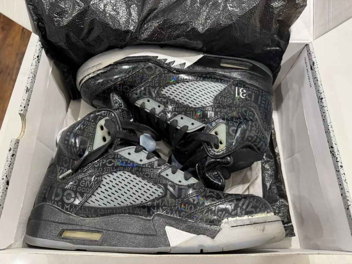 Xếp hạng các đôi Air Jordan 5 ấn tượng nhất mọi thời đại