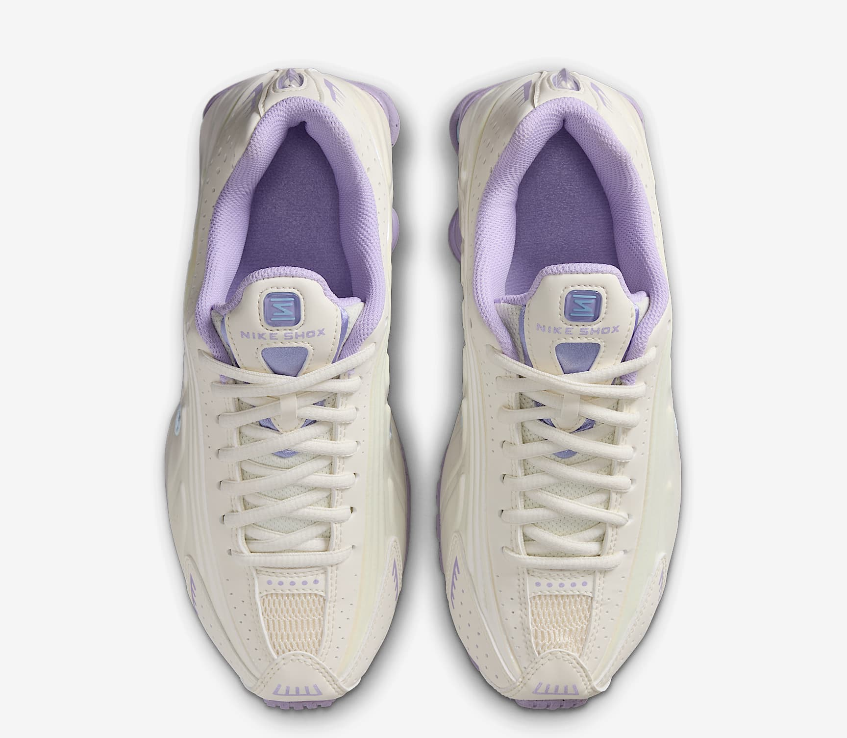 Alternative view of Giày Nike Shox R4 'Soft Pearl Hydrangeas' IH4050-001