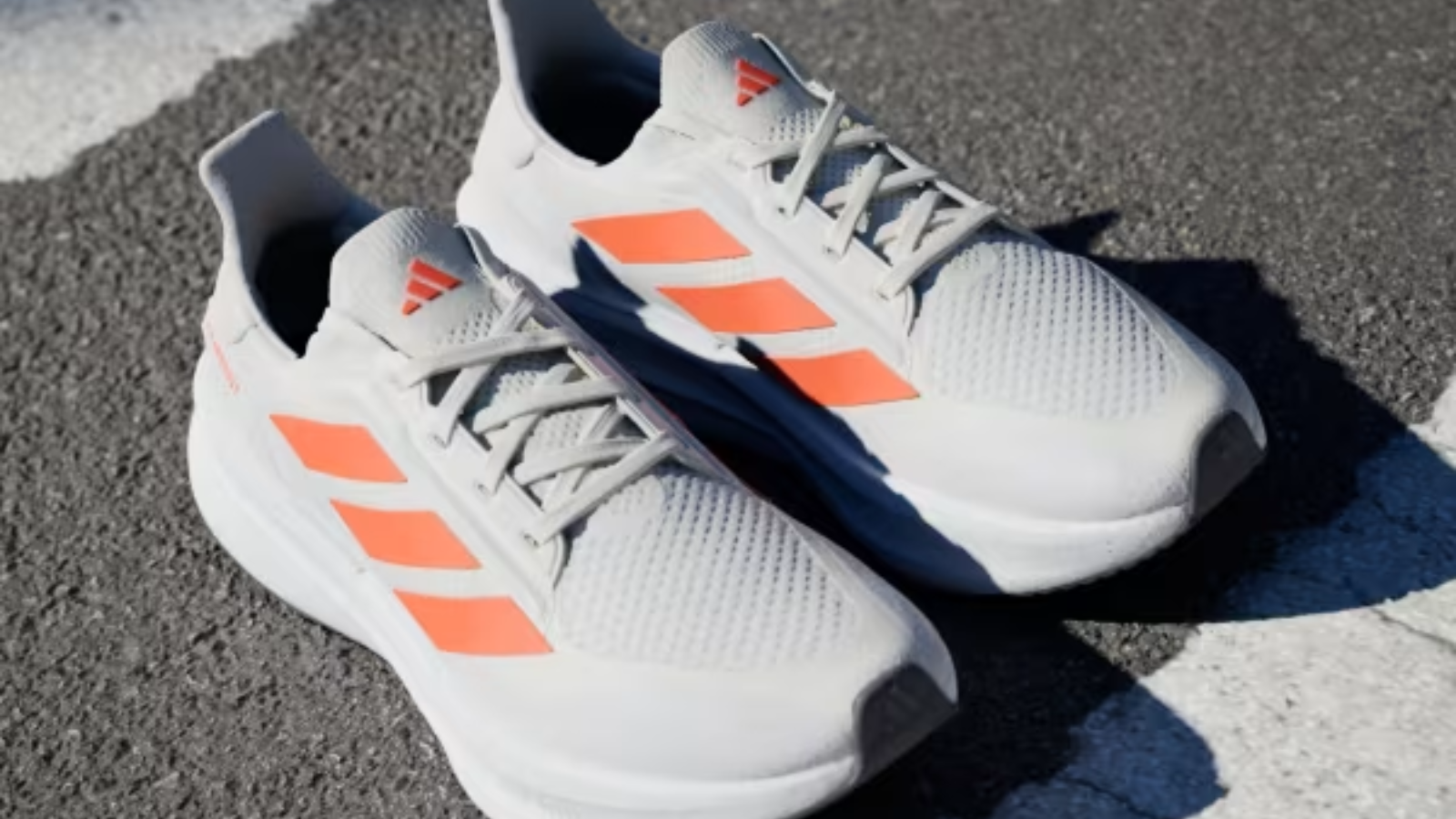 Hinh anh 3: adidas Ultraboost 5X - Giay chay bo nang cap toan dien