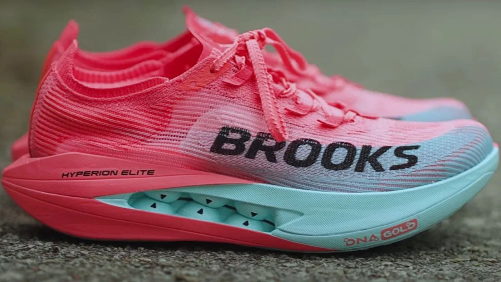 Hinh anh 2: Hinh anh doi giay Brooks Hyperion Elite 5 voi thiet ke toi uu cho runner toc do cao