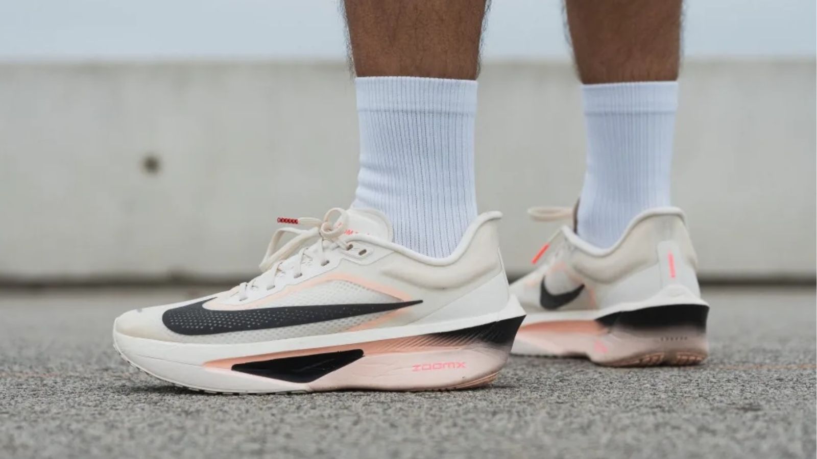 Hinh anh 3: Nike Zoom Fly 6 - giay chay ket hop hieu suat va ben bi