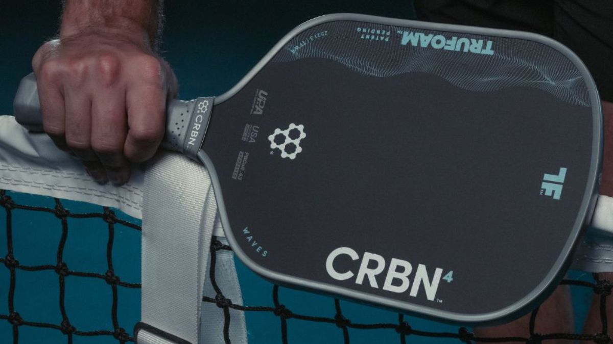 Hinh anh vot CRBN TruFoam Waves - su lua chon tinh te cho nguoi choi pickleball