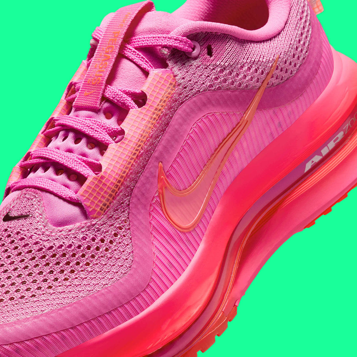 Alternative view of Giày Nike Pegasus Premium 'Playful Pink Hyper Pink' HQ2593-602