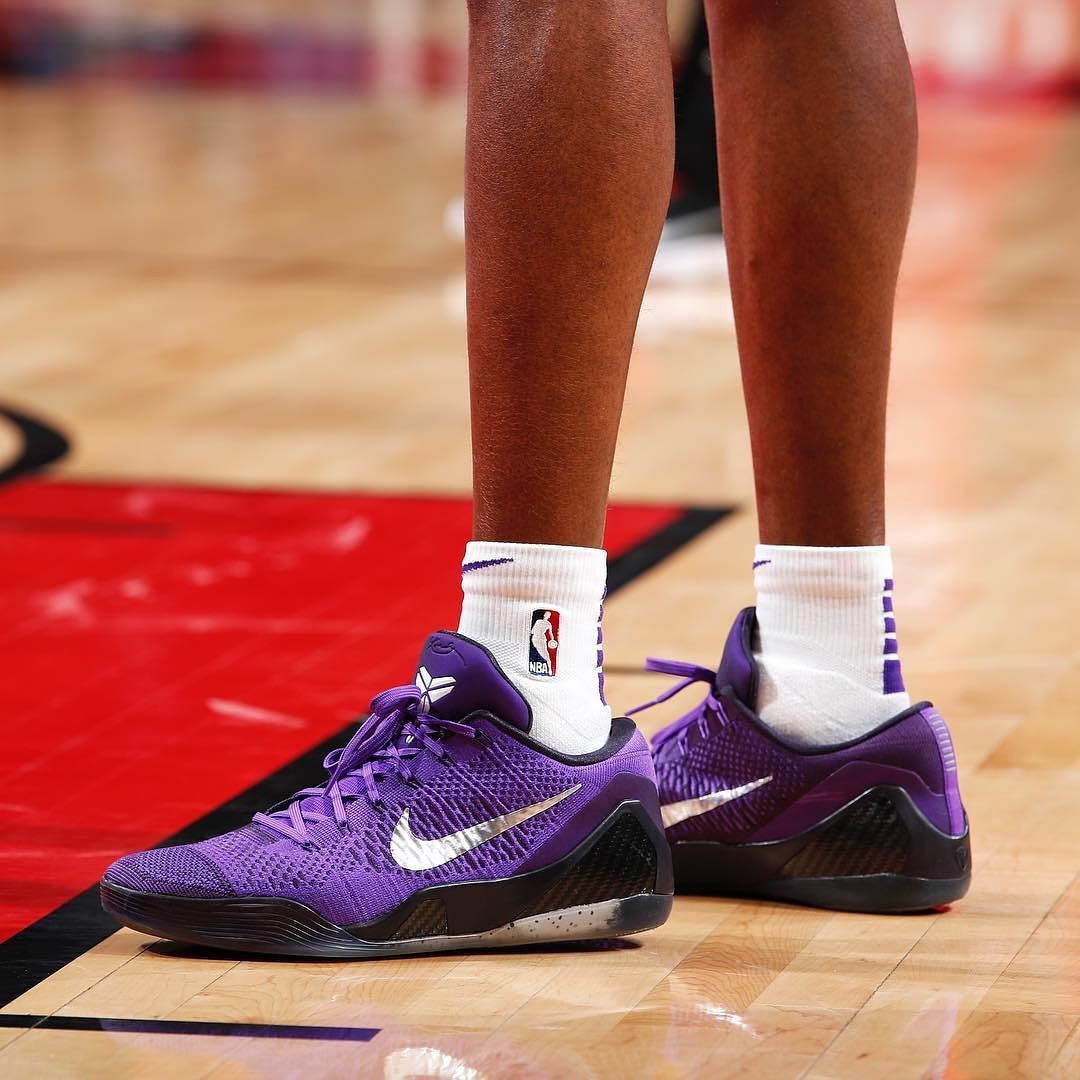 Alternative view of Giày Nike Kobe 9 Elite Low Protro 'Michael Jackson' IM0465-500