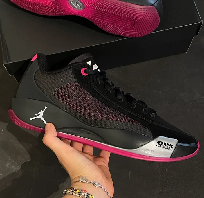 Alternative view of Giày Nike Air Jordan Luka .77 'Navidor' HF0819-006