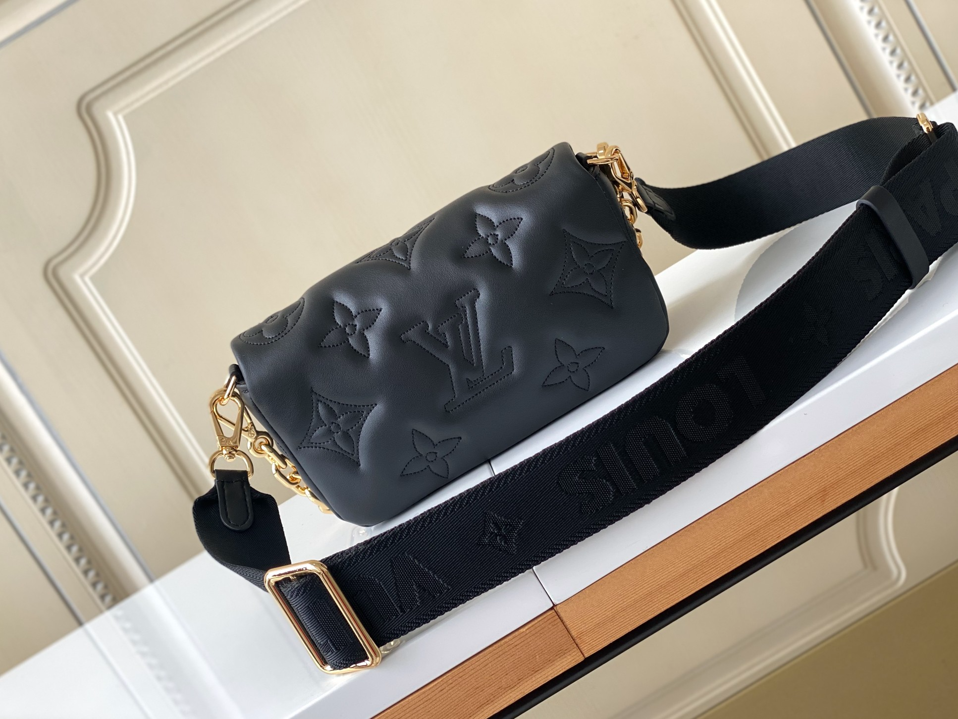 Alternative view of Túi Louis Vuitton Bubblegram Wallet On Strap 'Black' M81398