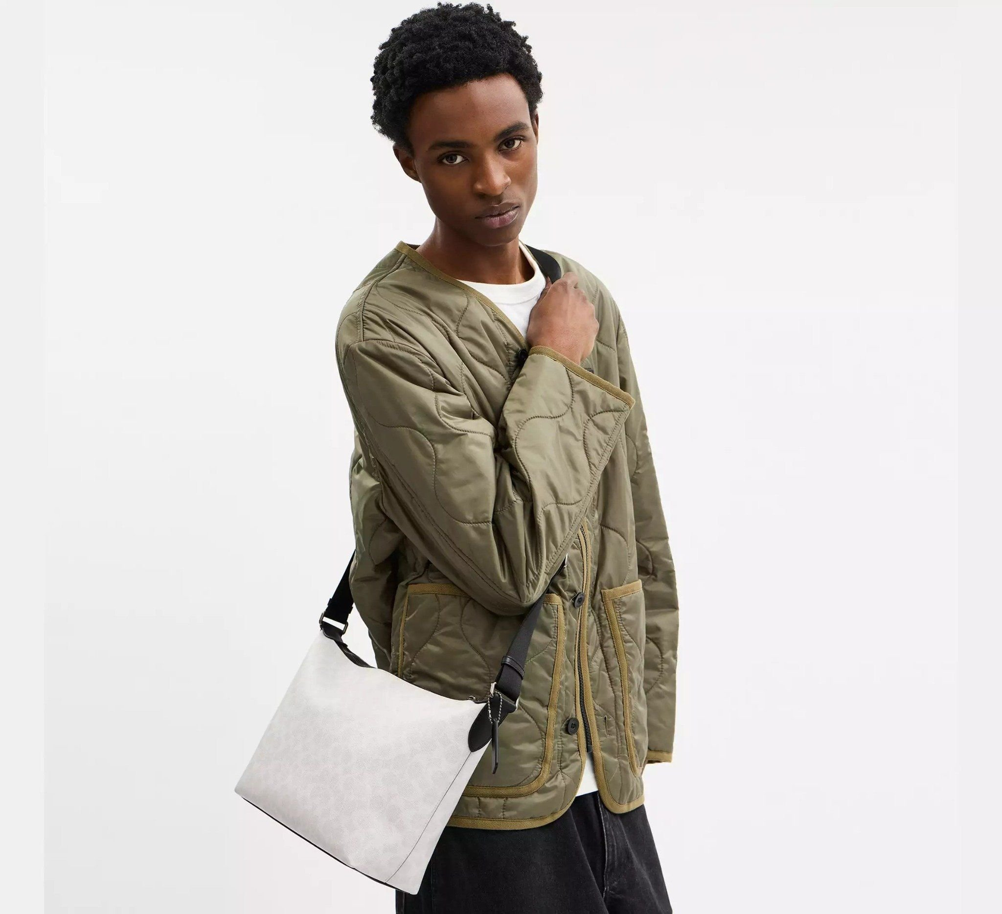 Alternative view of Túi Coach Finn Crossbody Bag 'Ivory' CAJ91-QBMQV