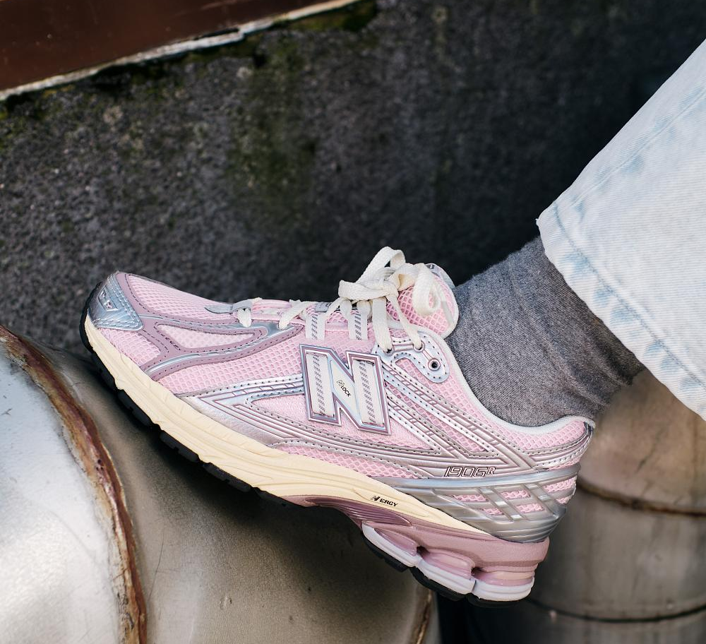 Alternative view of Giày New Balance 1906R 'Rose Sugar' U1906RNF