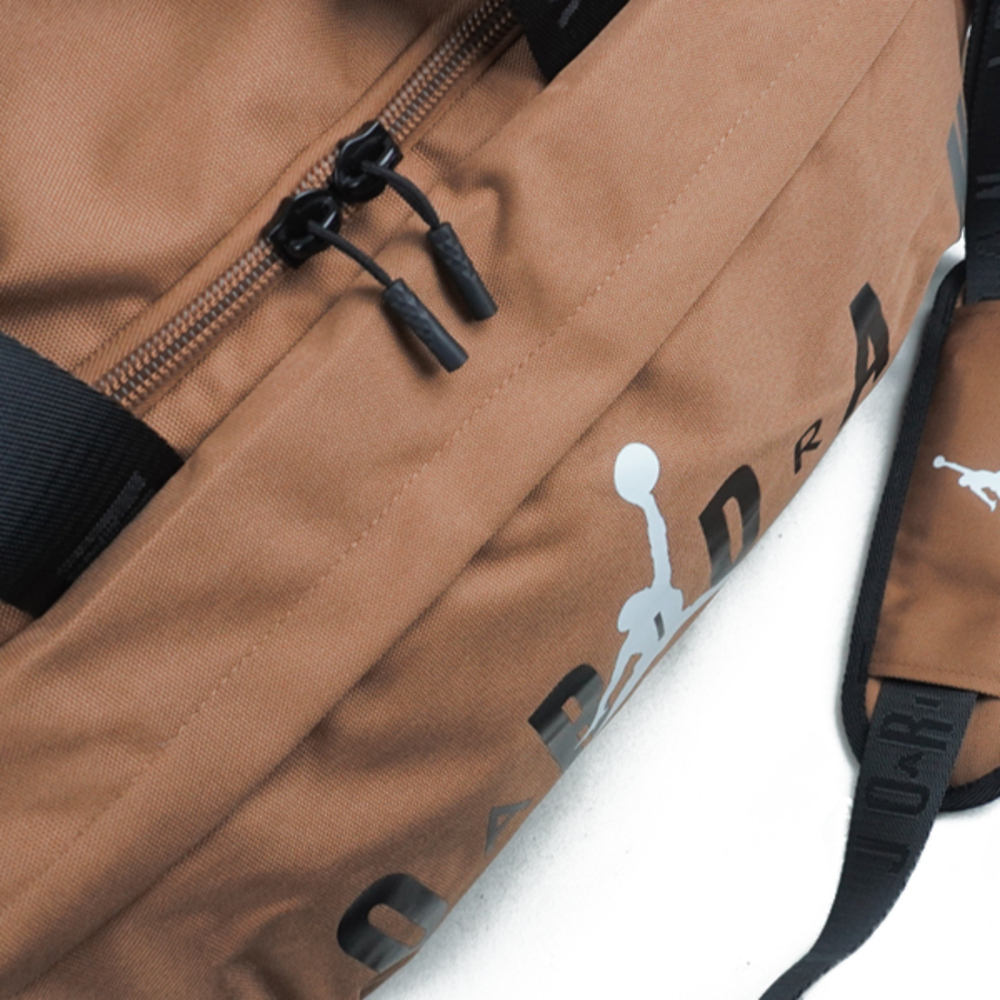 Alternative view of Túi Nike Air Jordan Velocity Duffle 'Brown' HF7295-258