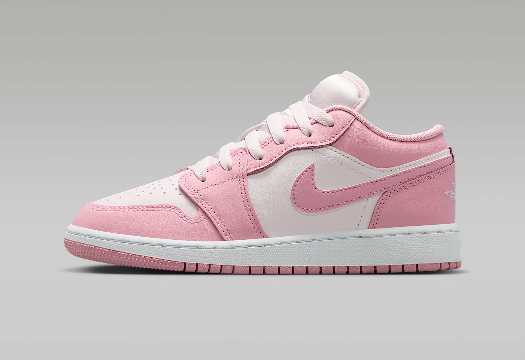 Alternative view of Giày Nike Air Jordan 1 Low 'Medium Soft Pink White' 553560-614