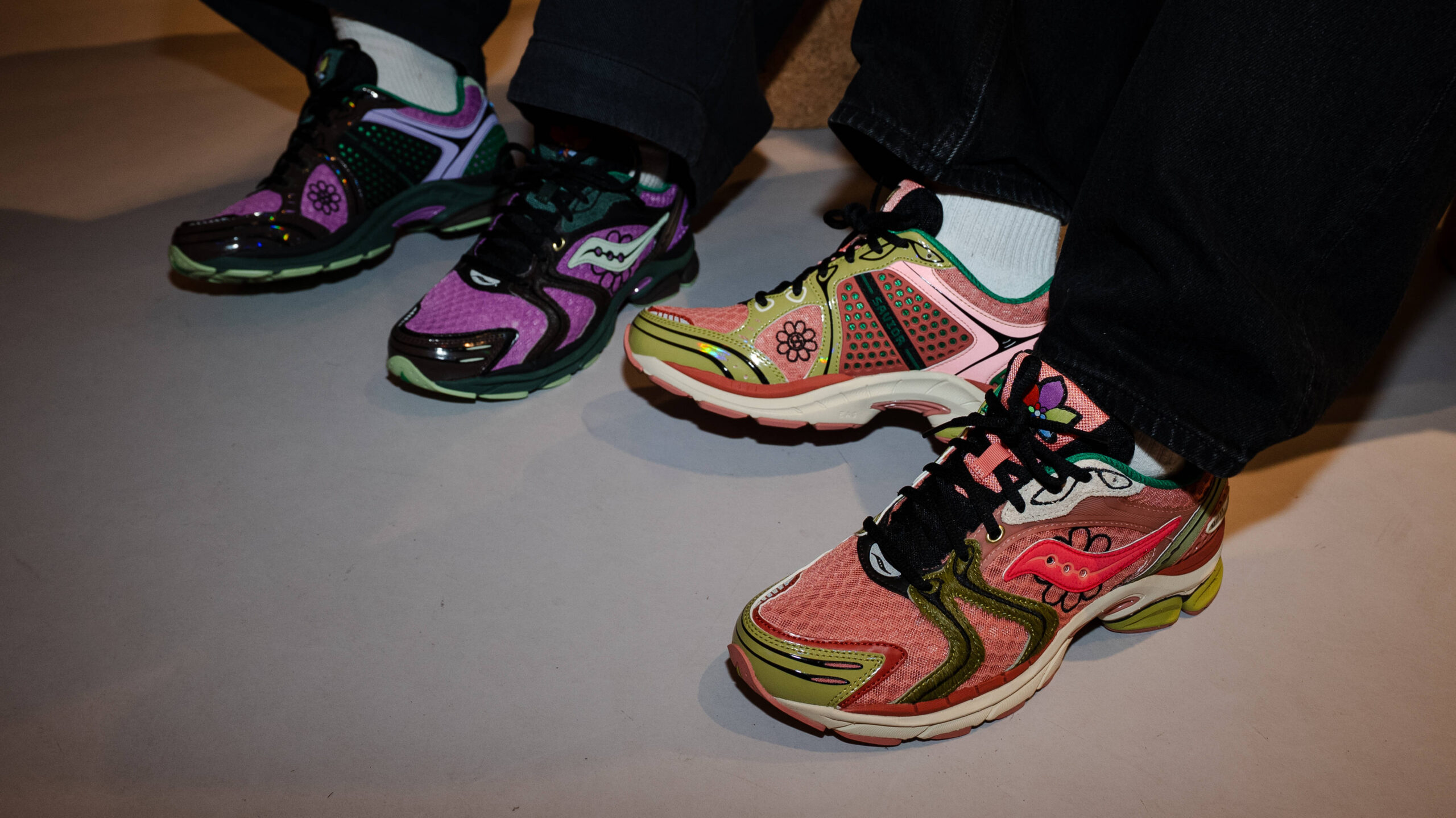 Bộ sưu tập Jae Tips x Saucony Progrid Triumph 4 chính thức lên kệ