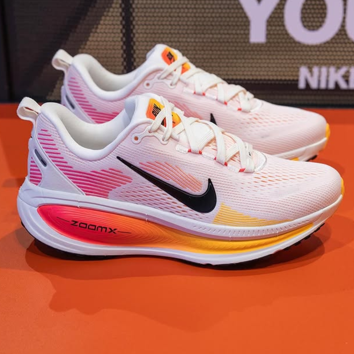 Giày Nike Vomero 18 ra mắt: Trải nghiệm êm ái đỉnh cao cho mỗi bước chạy